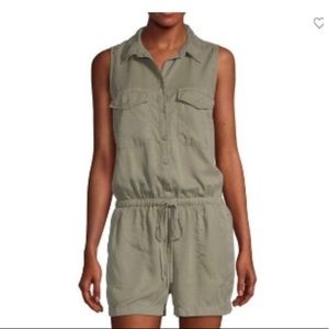 A.n.a. Olive green drawstring waist romper-